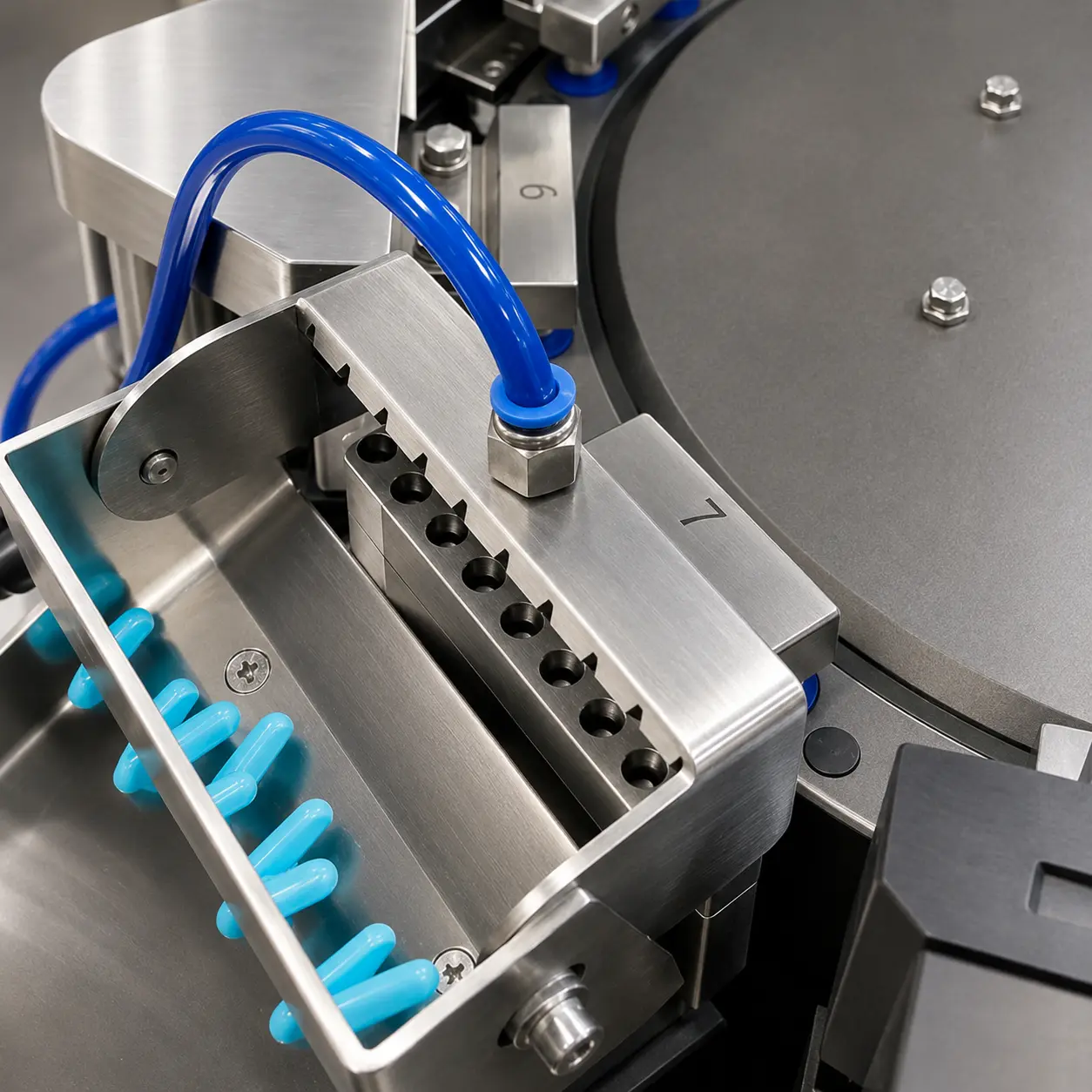 Automatic rejection system on pill capsule filling machine